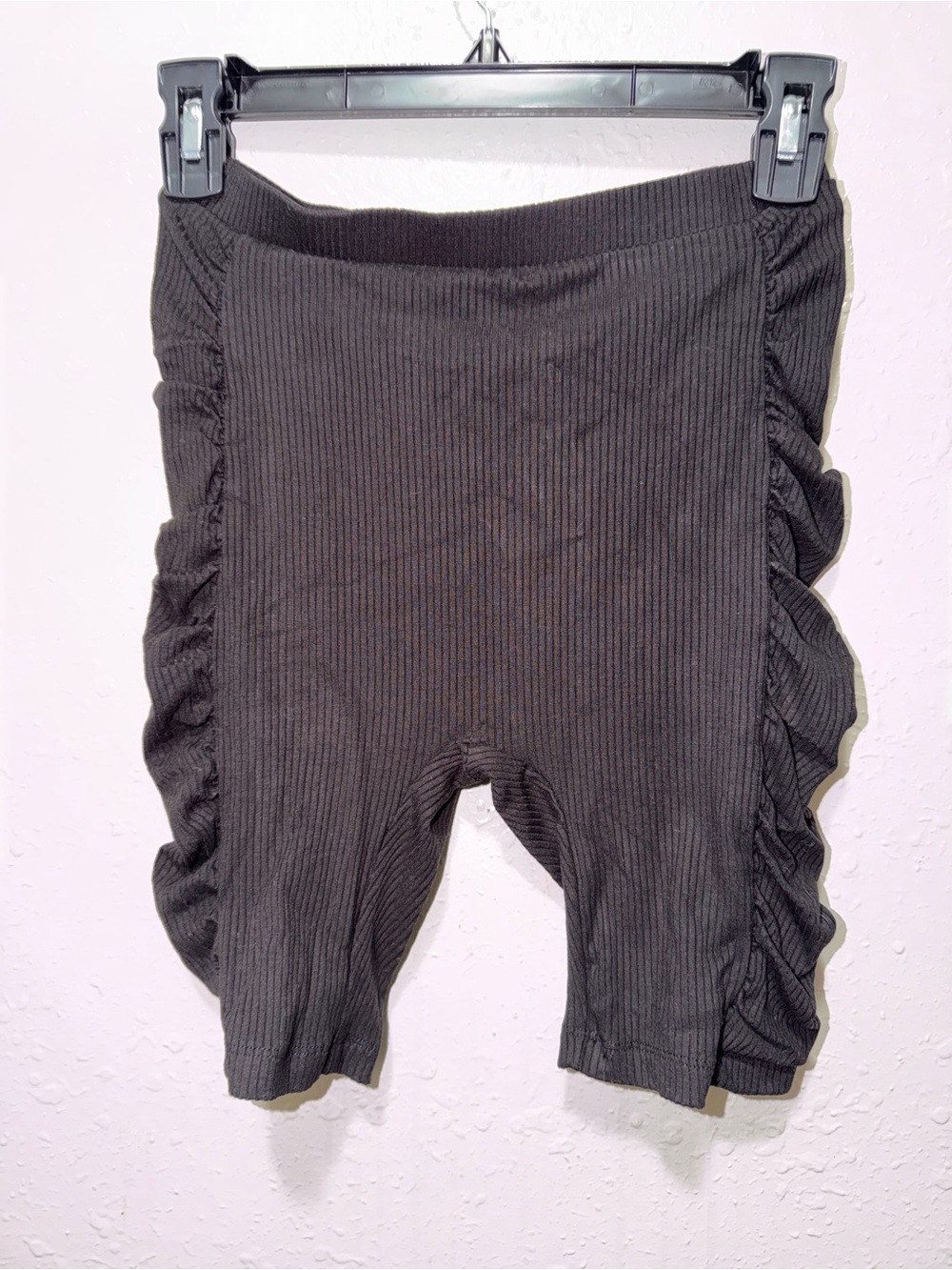 Forever 21 Kids Black Ribbed Ruffle Leggings